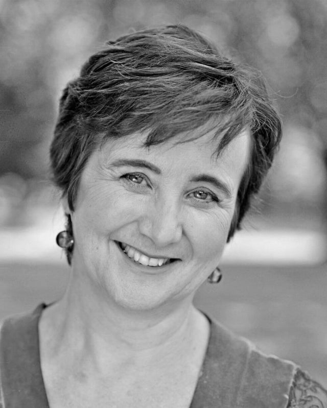 Nicola Vollkommer